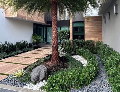 landscape design installation in fort lauderdale